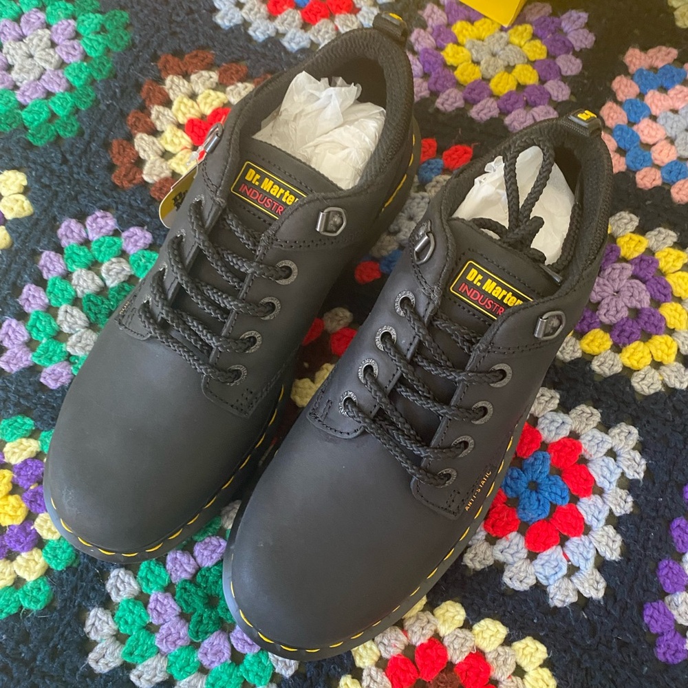 NWT Doc Martens Unisex Industrial Ashridge NS Work Shoes
